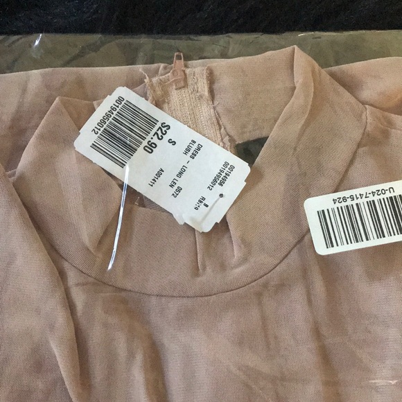 Sheer dress - Picture 3 of 4